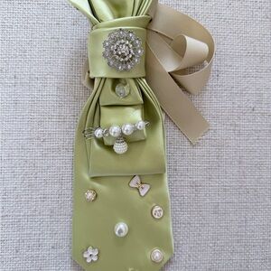 Elegant Lime Green Decorative Tie with Embellishments